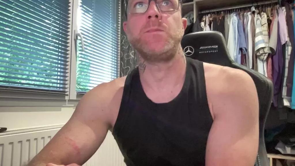 xxxironggxxx on Cam4 