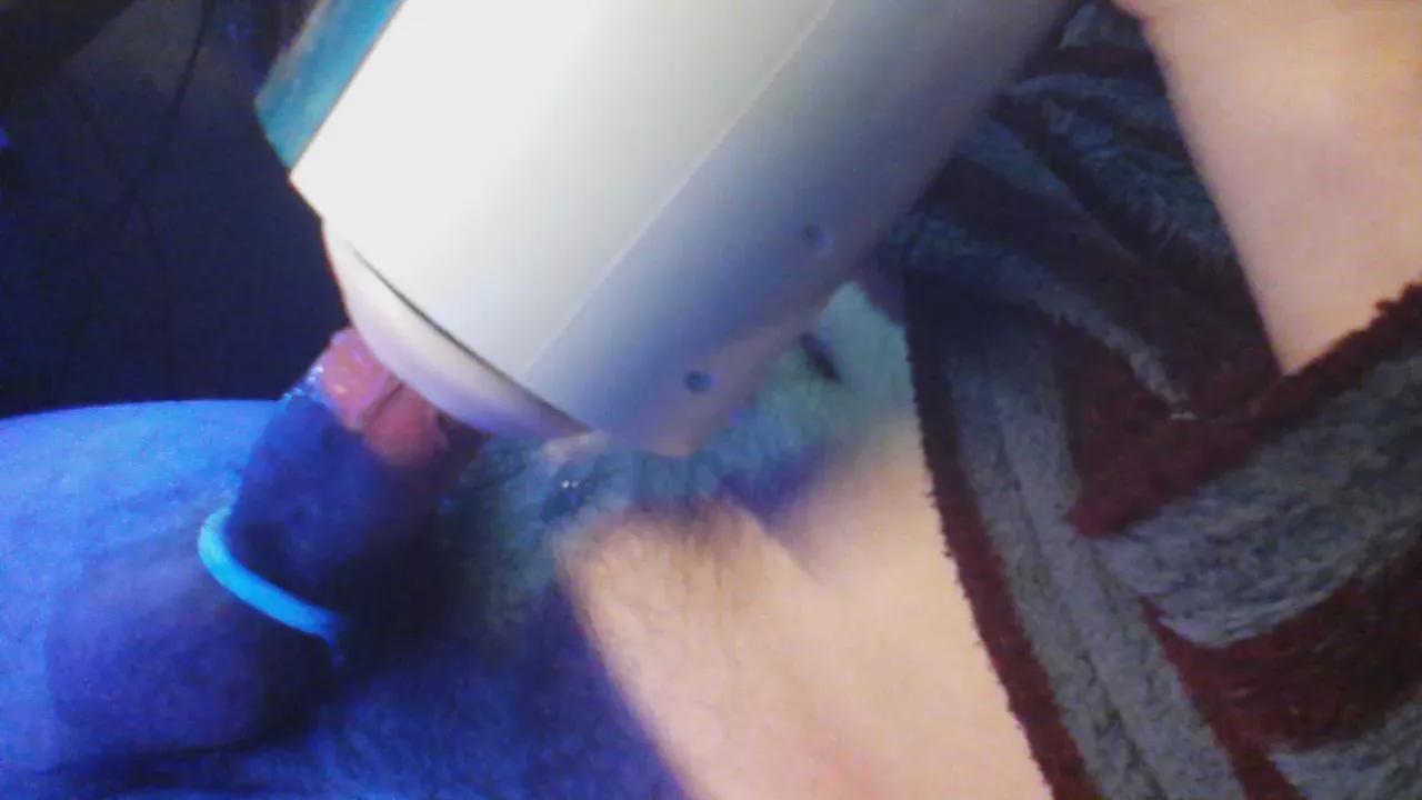 Offline xxxroyroyxxx on Cam4