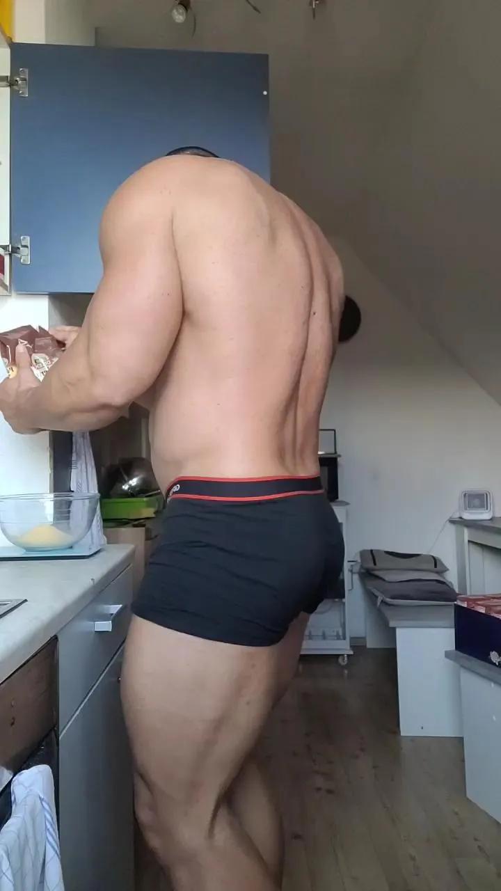 yumyum18 on Cam4 
