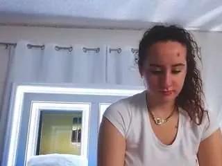 adafontaine18 on CamSoda 