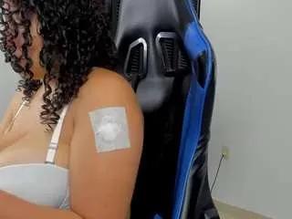 aixa-15 on CamSoda 