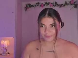 Offline alicethunder on CamSoda