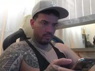 Offline angellatino on CamSoda