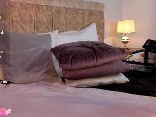 Offline anna-gabor on CamSoda