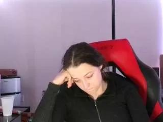 bambi8113 on CamSoda 