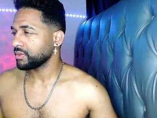 bbcblackhot33 on CamSoda 