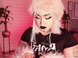 bella-green on CamSoda 