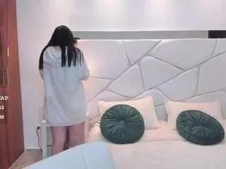 bellaa-hadid on CamSoda 