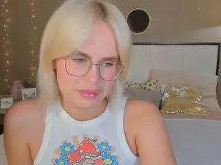 Offline bellatip on CamSoda