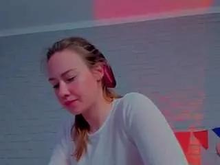 bettykors on CamSoda 