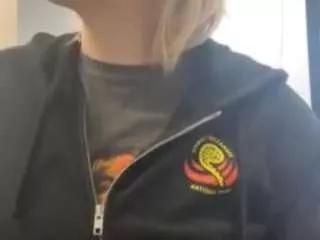Offline britneyjean81 on CamSoda