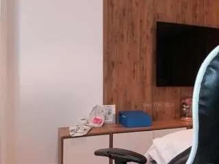 Offline camilaagomezz on CamSoda