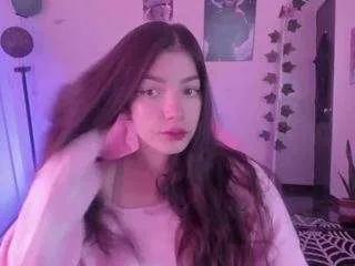 Offline camimila9 on CamSoda