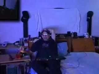 canadaguy1978 on CamSoda 