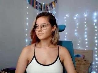 carinabatton on CamSoda