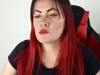 Offline caroliinhe on CamSoda