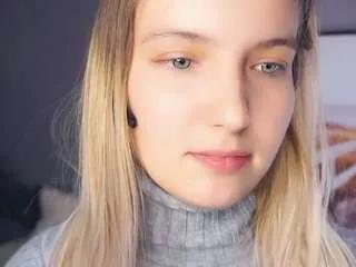 Freechat celestineberanek on CamSoda
