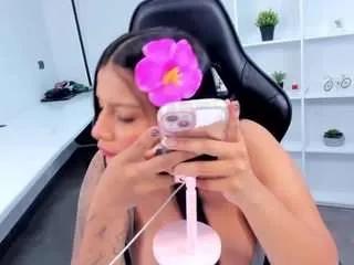 chantal-bigboobs on CamSoda