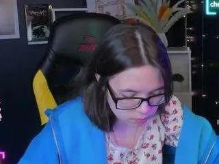 Freechat chio-mio on CamSoda