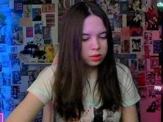 Freechat chio-mio on CamSoda