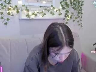 Freechat chio-mio on CamSoda