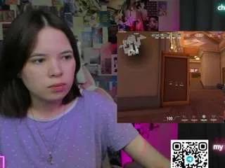 Freechat chio-mio on CamSoda