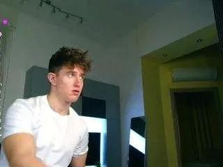 Offline christianlevinee on CamSoda