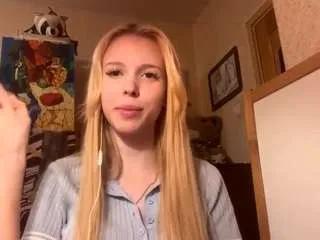 Offline claireali on CamSoda