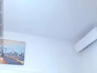 cocoqueenn on CamSoda 