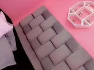 dafnne-gill on CamSoda
