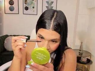 Offline dandara-thompsson on CamSoda