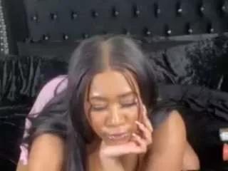 Offline deayanicole1 on CamSoda