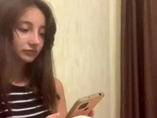 Offline delorasgerbino on CamSoda