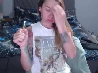 Offline directgirl on CamSoda