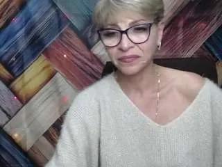 Freechat ellabonito on CamSoda