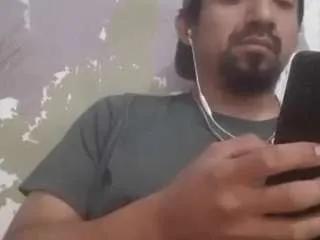 Offline elmonstro690 on CamSoda