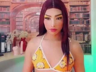 emeli-roushot on CamSoda 