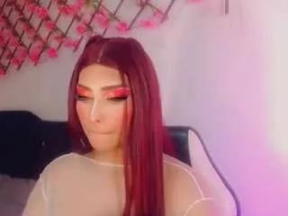emeli-roushot on CamSoda 
