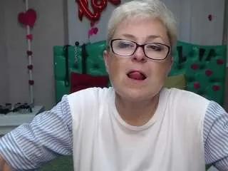 Offline emiliagree on CamSoda