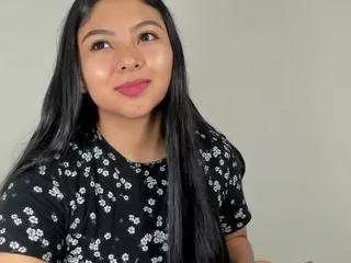 emmaa98 on CamSoda 