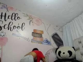 emmasweet1 on CamSoda 