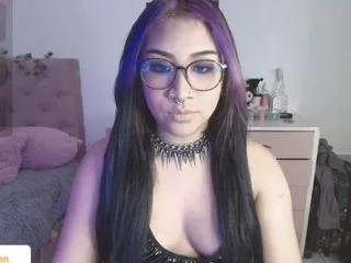 Offline exodiadestroy on CamSoda