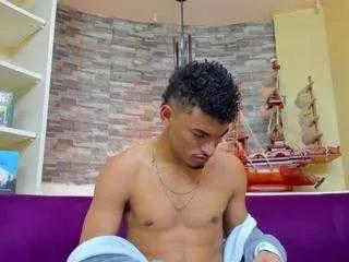 Freechat fanaticbrownie on CamSoda