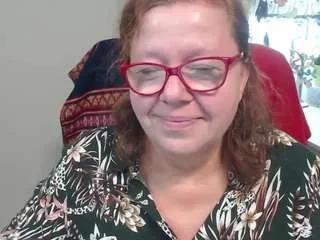 Freechat flirtyadele on CamSoda