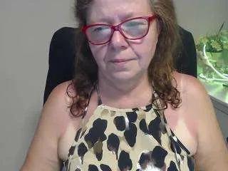 Freechat flirtyadele on CamSoda