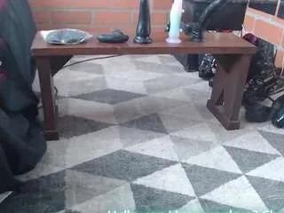 Offline foxy-pet on CamSoda