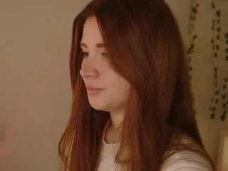 Freechat frecklediyana on CamSoda