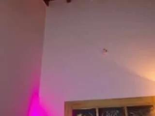 Offline gaiaa-04 on CamSoda