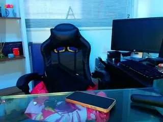 Offline girlamada on CamSoda