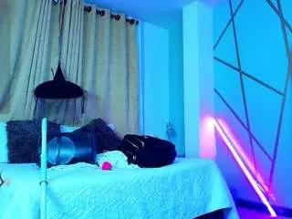 Offline girlamada on CamSoda